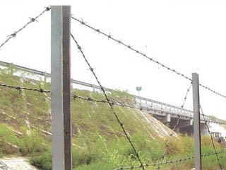 刺繩護欄網(wǎng) 