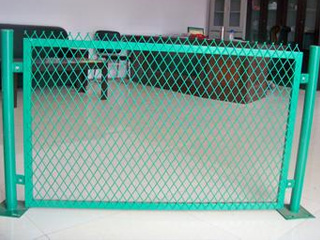 鋼板網(wǎng)護欄網(wǎng)  