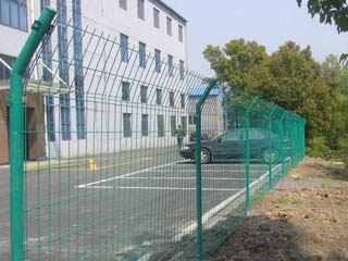 鋼絲護欄網(wǎng)