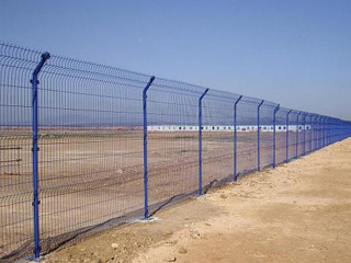 圈地護(hù)欄網(wǎng)